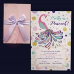Προσκλητήριο Bάπτισης PRETTY AS A PEACOCK για κορίτσι